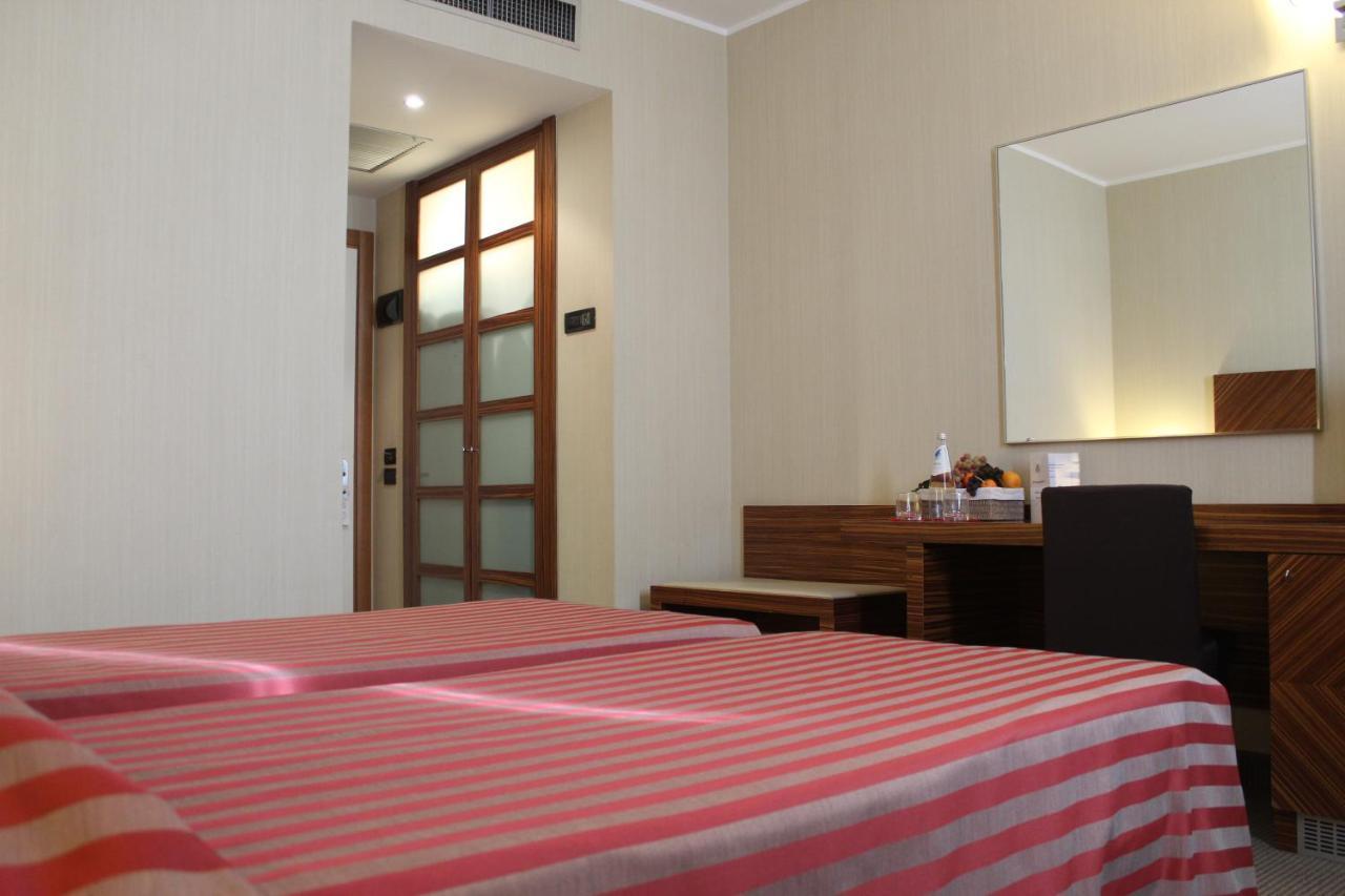 Mh Hotel Piacenza Fiera Dış mekan fotoğraf