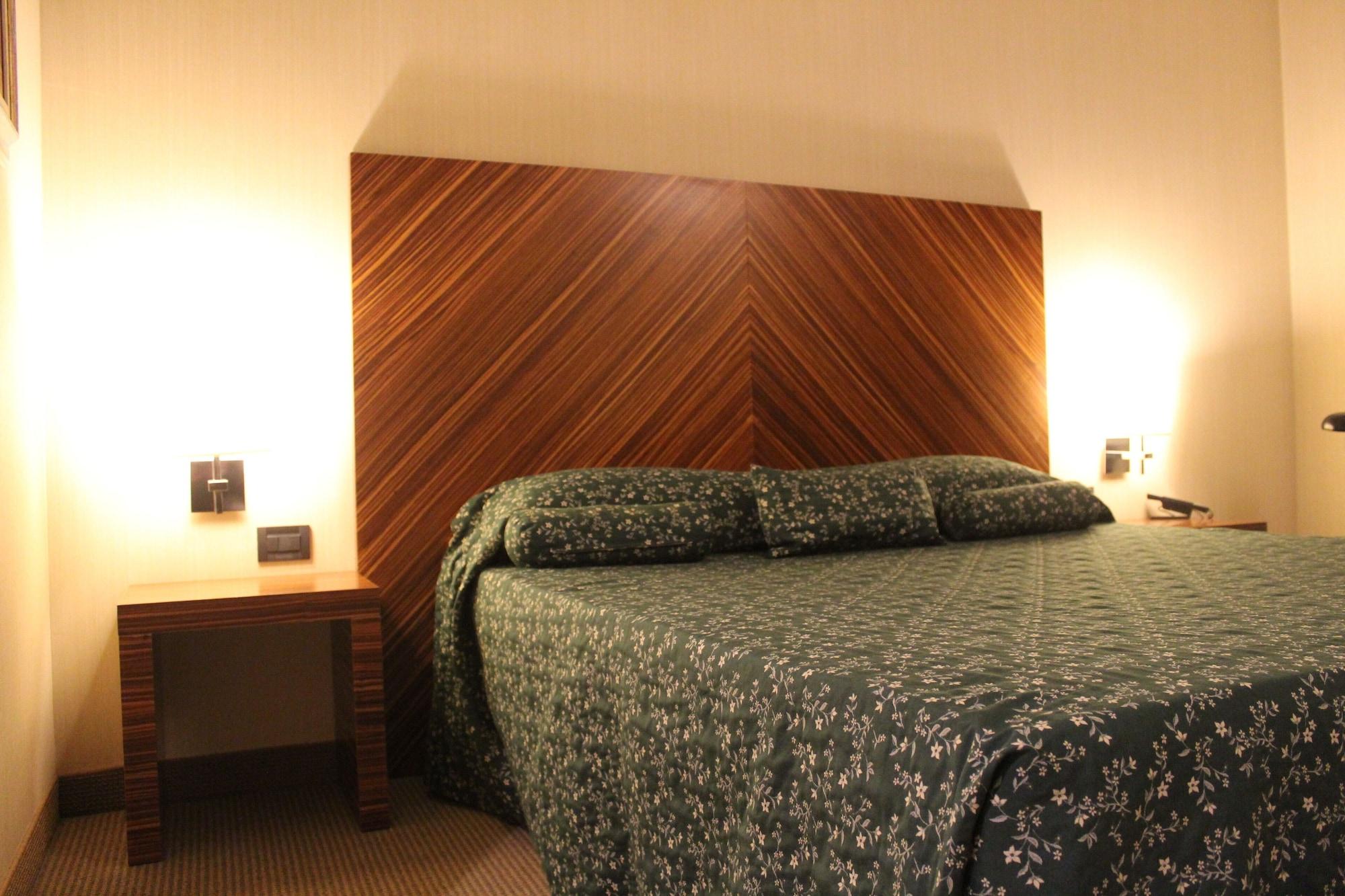 Mh Hotel Piacenza Fiera Dış mekan fotoğraf