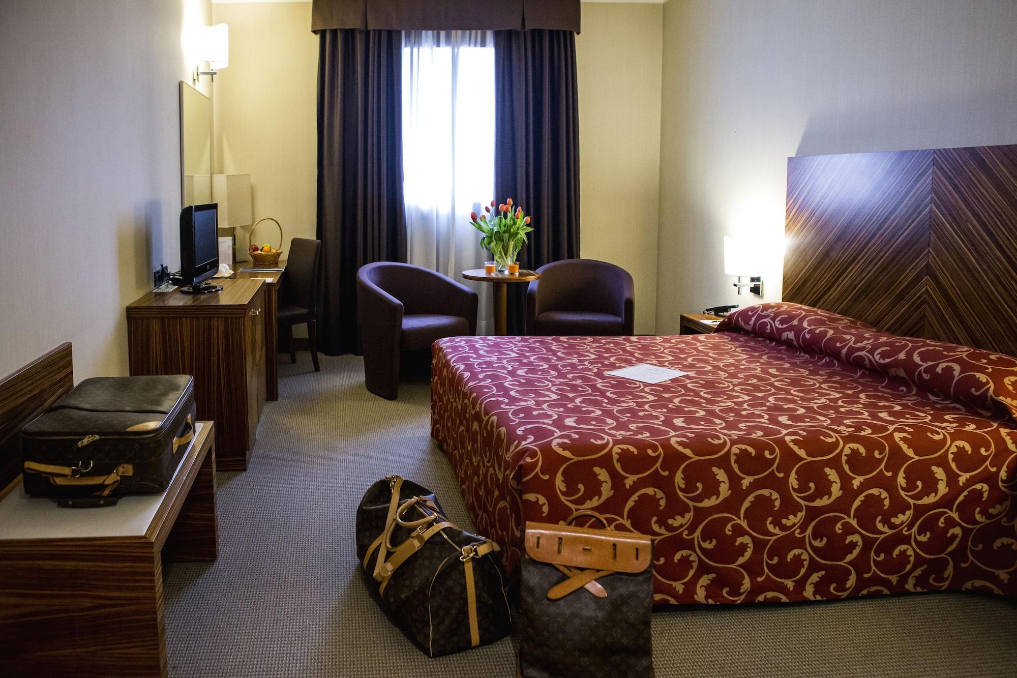Mh Hotel Piacenza Fiera Dış mekan fotoğraf