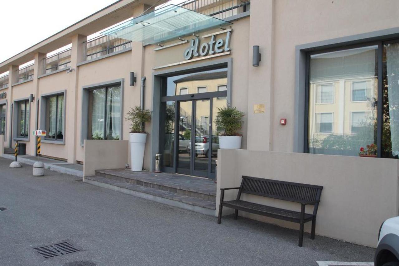 Mh Hotel Piacenza Fiera Dış mekan fotoğraf