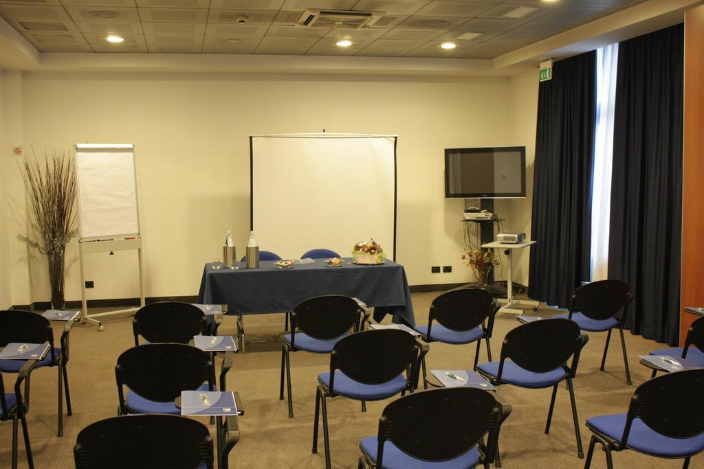 Mh Hotel Piacenza Fiera Dış mekan fotoğraf